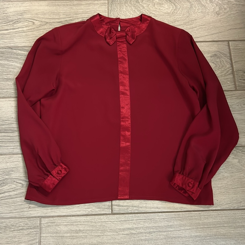 Oscar de la Renta Expressions Vintage Bow Blouse